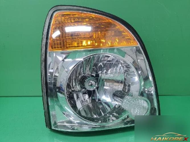 Hyundai Porter 2012 — фара головного света правая