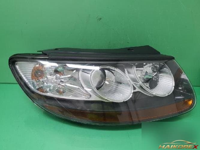 Hyundai Santa Fe 2010 — фара правая