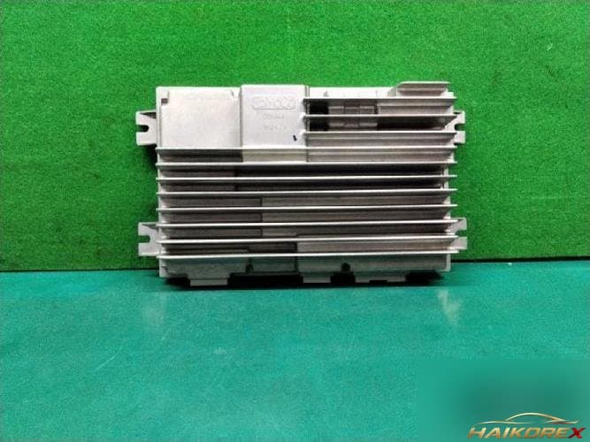 Ford MKS 2014 — усилитель DA5T-18B849-AE