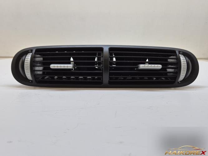 Porsche Cayenne 2010 — воздуховод центральный 7L5819727B