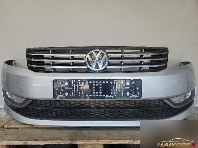 Volkswagen Passat 2013 — передний бампер
