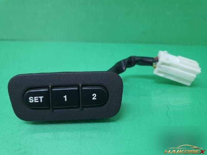 Hyundai Santa Fe 2010 — кнопка/переключатель 2