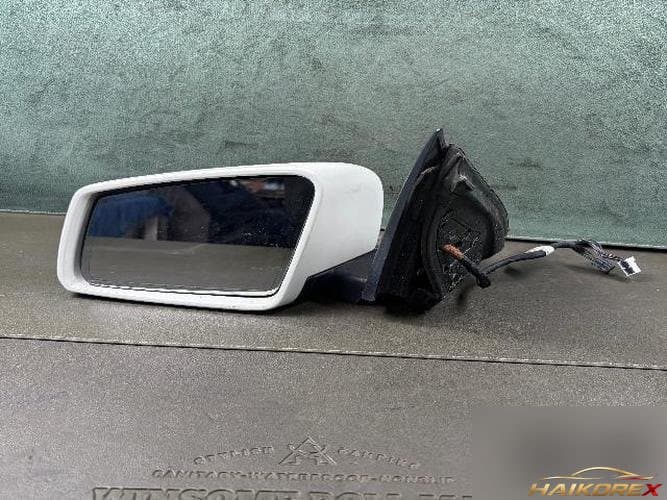 Mercedes-Benz C-Class 2012 — боковое зеркало левое A 204 810 81 93