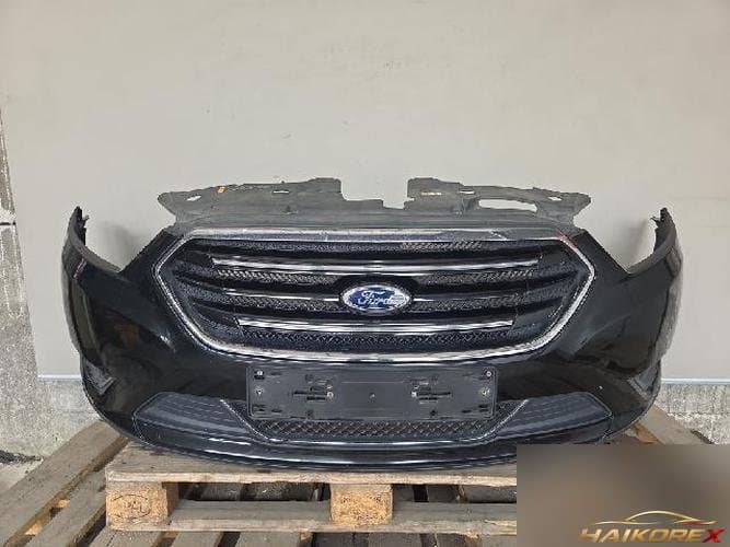 Ford Taurus 2013 — передний бампер