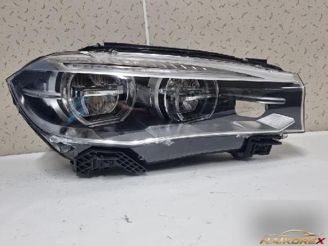 BMW X-Series 2017 — фара правая 63117442648