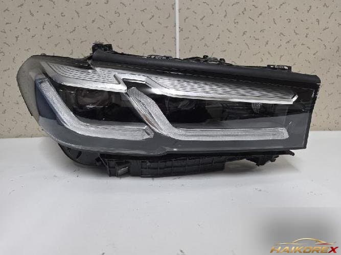 BMW 5 серия 2022 — фара правая 63115A388C8