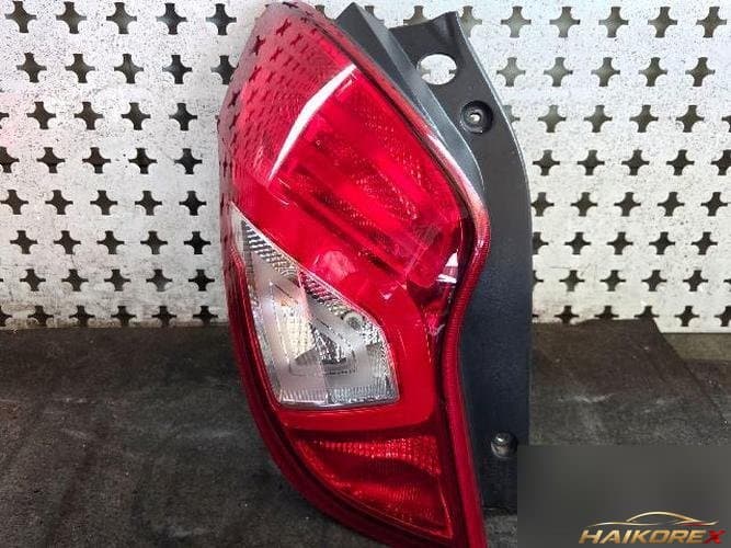 KG Mobility Korando 2014 — комбинированный фонарь задний левый (водительский)