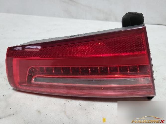 Audi A6 2012 — обивка двери задняя левая 96