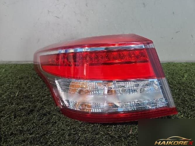 Renault SM5 2015 — комбинированный фонарь задний левый 265554335R