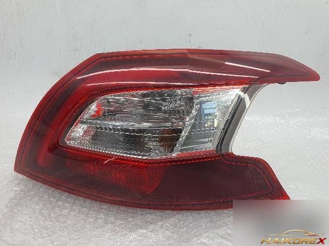 Peugeot 308 2015 — фонарь задний правый в сборе 9677817580