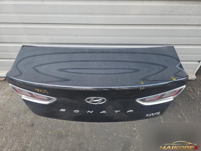 Hyundai Sonata 2018 — крышка багажника