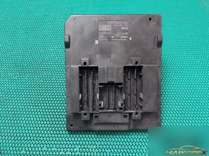 Audi A3 2020 — блок управления ETACS/BCM 5Q0937084DH