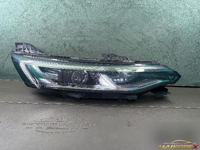 Renault SM6 2017 — фара правая 260105427R
