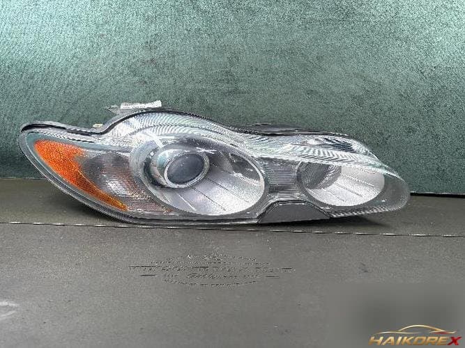 Jaguar XF 2011 — фара правая 8X23 13W029 KC 2