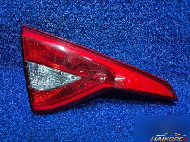 Hyundai Sonata 2015 — накладка задней двери левая