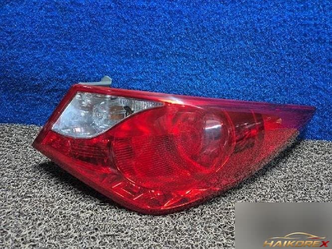 Hyundai Sonata 2010 — фонарь задний комбинированный правый (пассажирский)