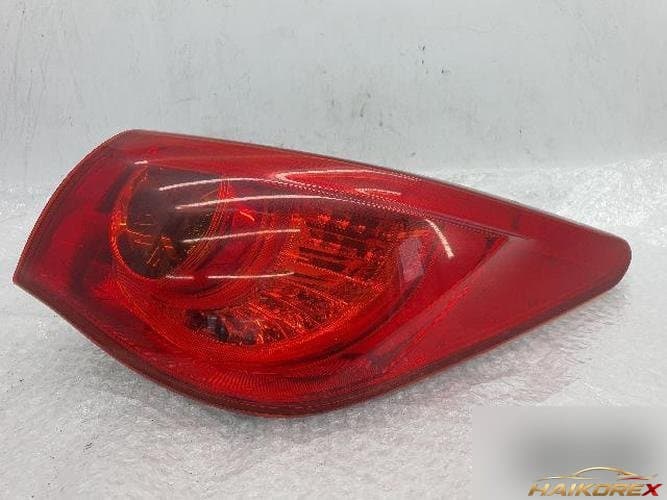 Infiniti Q50 2014 — комбинированный задний фонарь правый (LED, 4-pin)