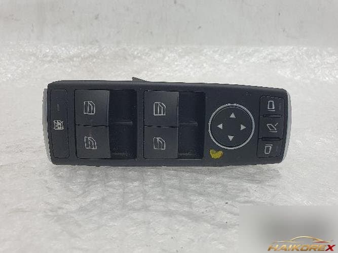 Mercedes-Benz B-Class 2012 — блок управления стеклоподъемниками