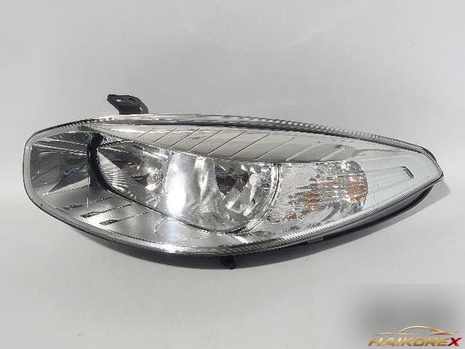 Renault SM3 2011 — фара левая