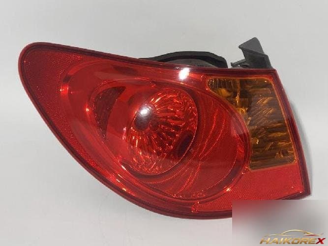 Hyundai Avante 2008 — комбинированный фонарь задний левый (сторона водителя)