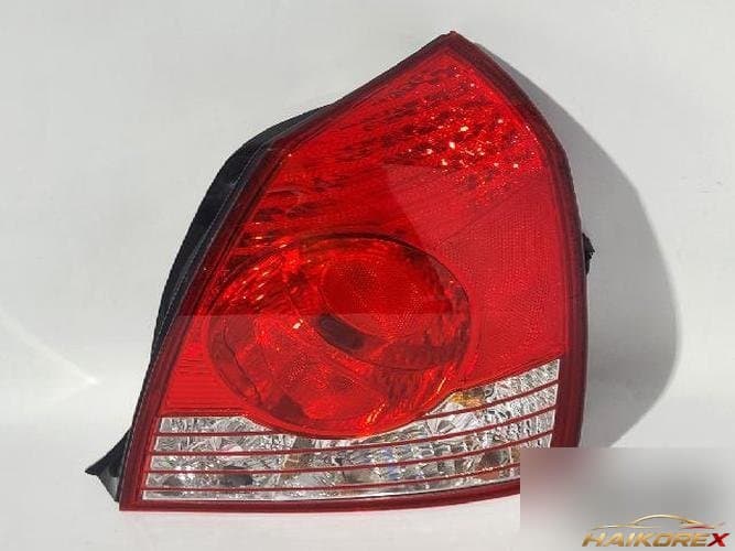Hyundai Avante 2004 — комбинированный фонарь задний правый (пассажирский) 2