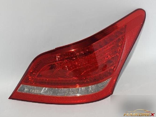 Hyundai Equus 2011 — комбинированный фонарь задний правый 92402-3N020