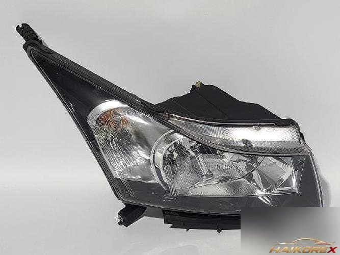 Chevrolet Cruze 2012 — фара правая