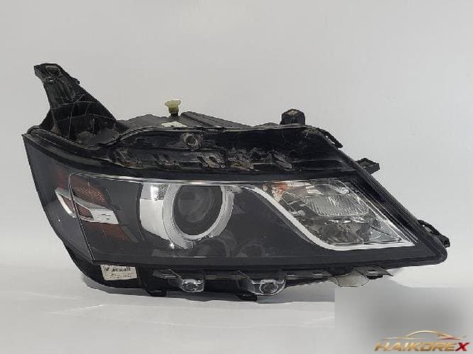 Chevrolet Impala 2016 — фара передняя правая HID