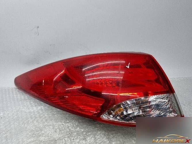 Hyundai Tucson 2011 — фонарь задний левый (водителя) комбинированный