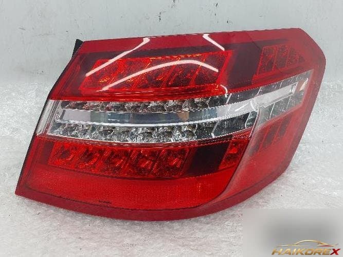 Mercedes-Benz E-Class 2010 — фонарь задний правый A2129066901