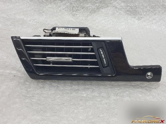 Mercedes-Benz E-Class 2010 — дефлектор воздуха левый A212 830 01 54 1