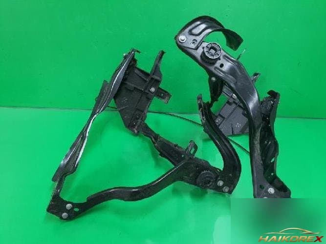 Mercedes-Benz E-класс 2011 — прочие детали 1