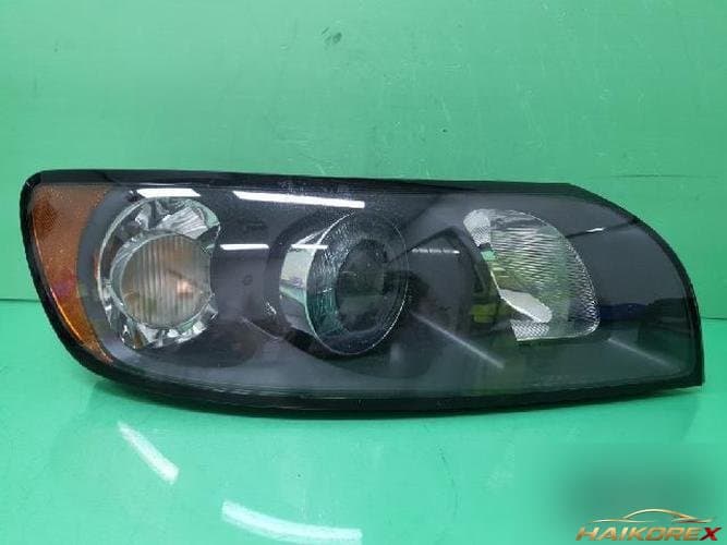 Volvo V50 2007 — фара головного света правая