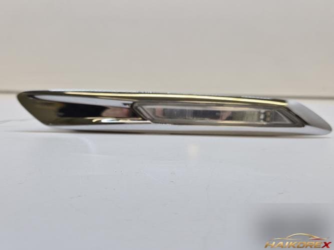 BMW 5 серии 2011 — указатель поворота левый 7154167
