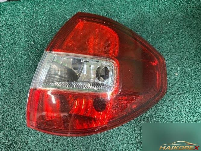 Renault QM5 2010 — фонарь задний правый (комбинированный)