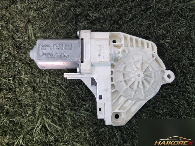 Audi A4 2010 — моторчик стеклоподъемника 8K0 959 801 B