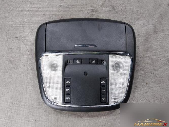 Chrysler 300 2013 — плафон салона 1