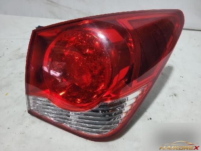 Daewoo Lacetti 2010 — комбинированный фонарь задний правый (пассажирский)