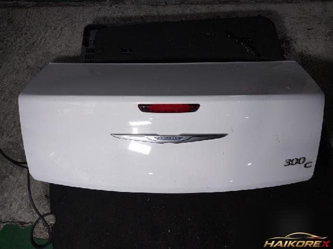 Chrysler 300 2013 — крышка багажника 2