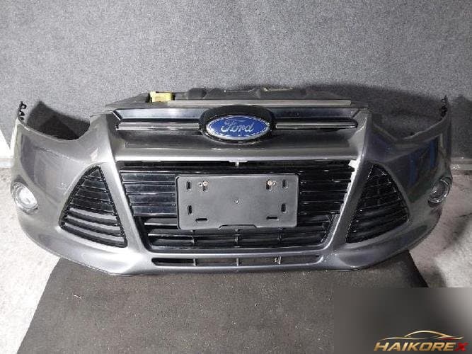 Ford Focus 2012 — передний бампер
