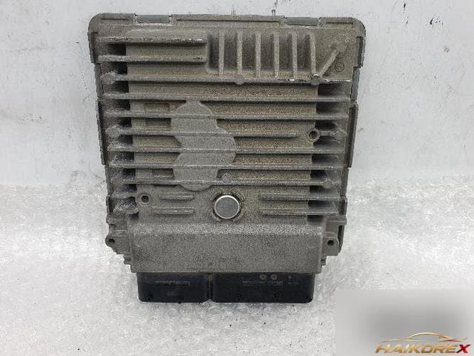 Volkswagen Golf 2013 — ЭБУ двигателя 03L 906 023 MQ 4