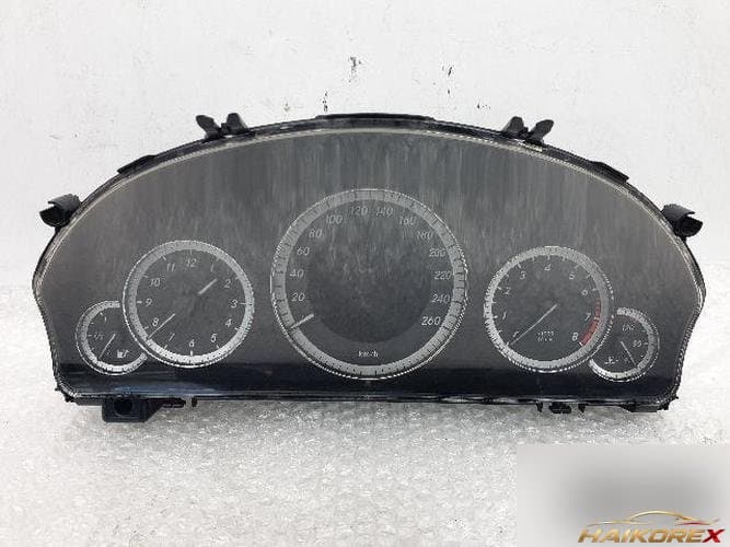 Mercedes-Benz E-Class W212 2012 — приборная панель (бензин) A2129013102