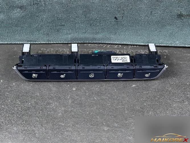 Kia Sorento 2015 — переключатель прочий 93300C5040WK