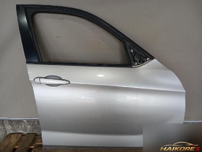 BMW X1 2011 — дверь передняя правая