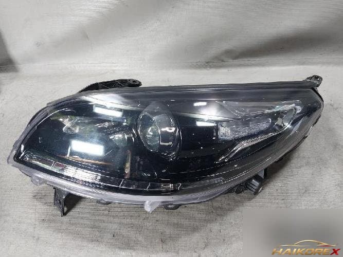 Renault SM7 2012 — фара левая 10