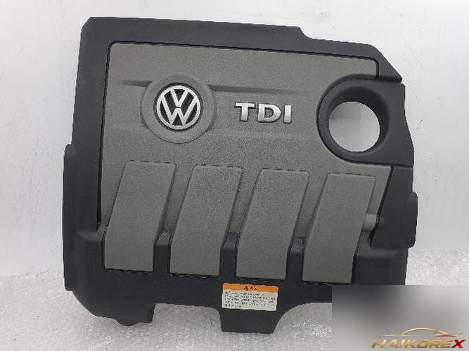 Volkswagen Golf 2013 — крышка двигателя 03L 103 925B