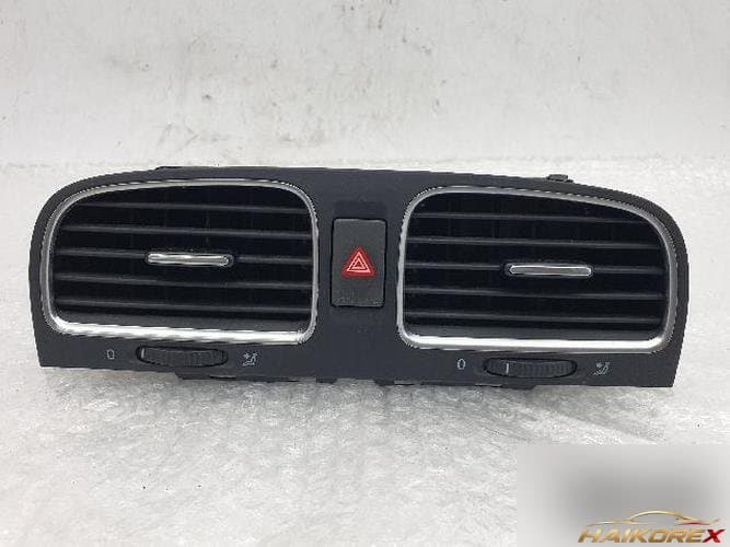 Volkswagen Golf 2013 — центральный дефлектор обдува 5K0 819 728 N