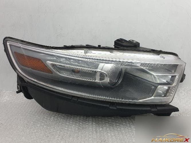 Ford Taurus 2013 — фара передняя правая DG13-13005-AE