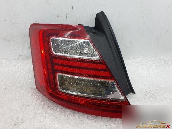 Ford Taurus 2013 — комбинированный фонарь задний левый DG13-13B505-A