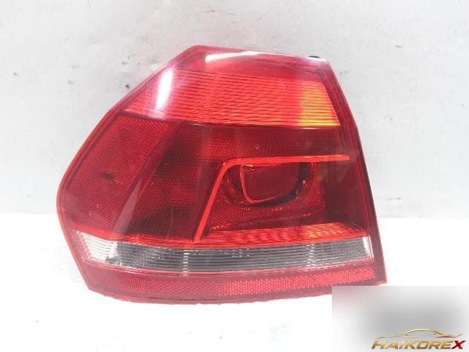 Volkswagen Passat 2015 — комбинированный задний фонарь (левый) 561 945 111 G